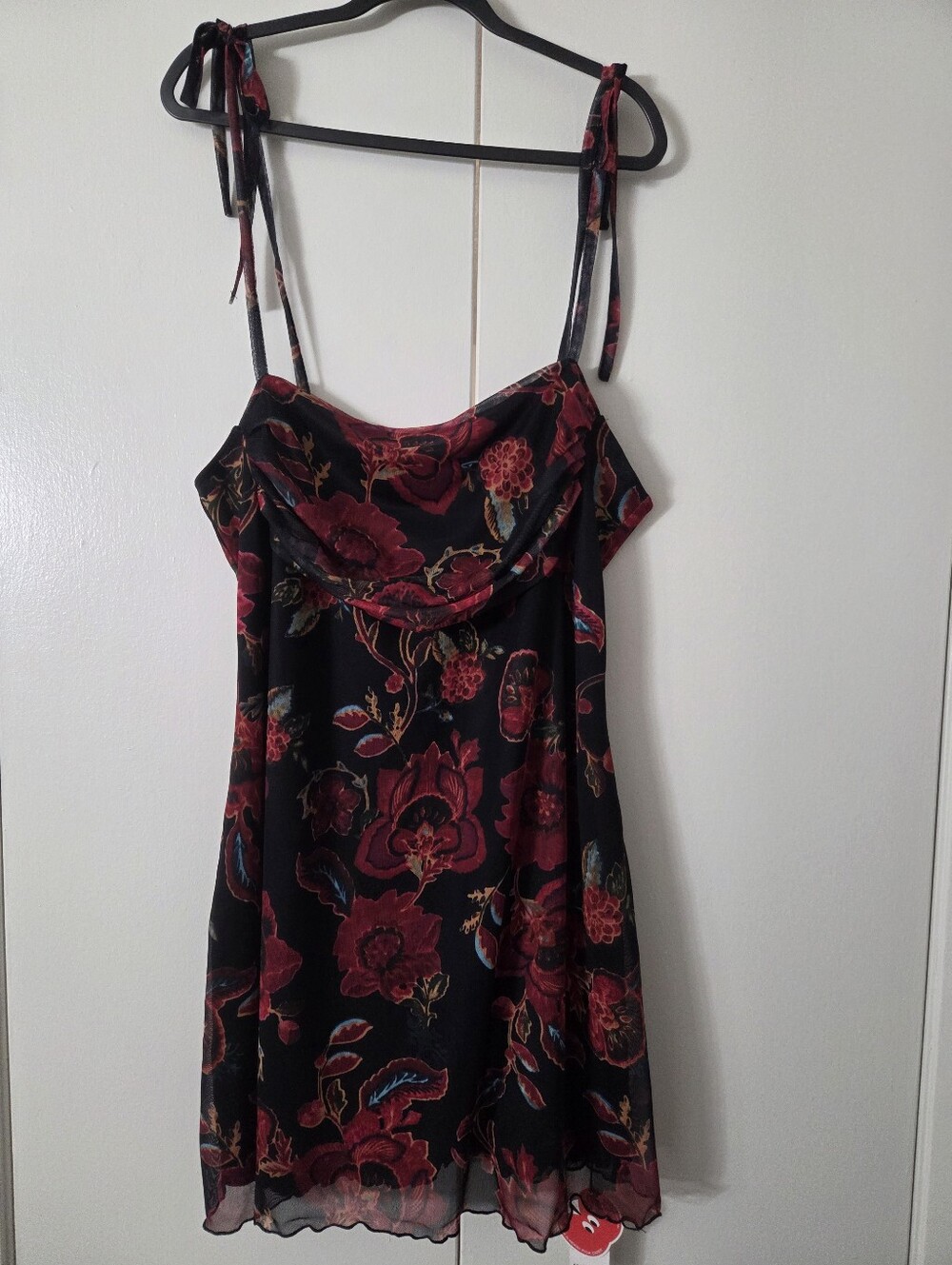 CIDER Black Floral Body Con Strap Dress - Picture 3 of 5